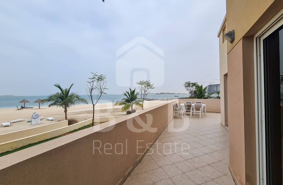 Spacious 1 BR - full Sea View - Direct Beach Access