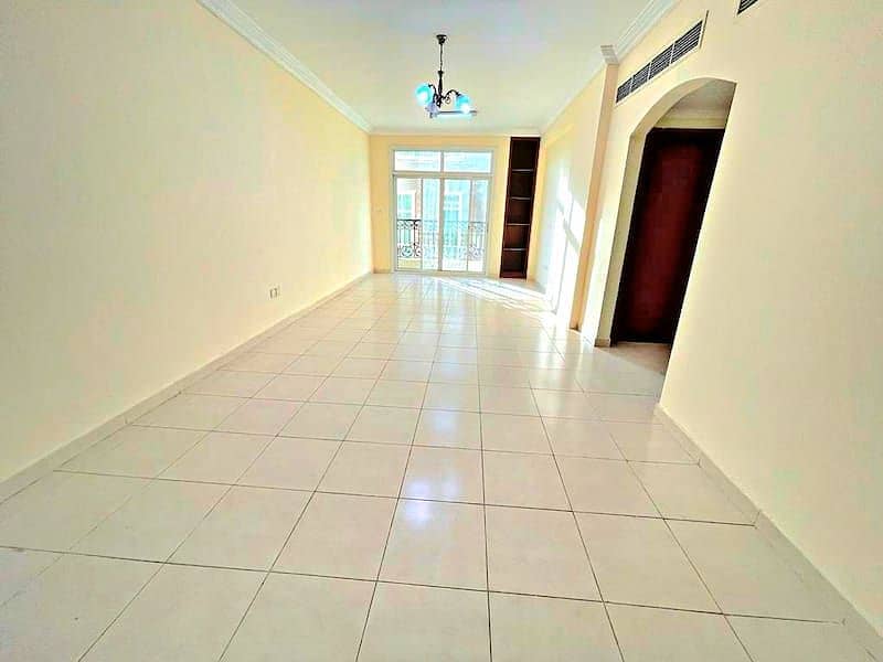 Квартира в Мувайли Коммерческая，Второй Квадрат, 1 спальня, 31000 AED - 6311677