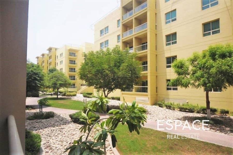 Spacious One Bedroom Apartment |Great ROI