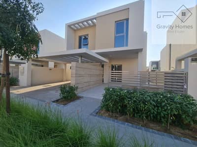 3 Bedroom Villa for Sale in Muwaileh, Sharjah - A standalone villa with 3 rooms + a maid\'s room in Al Yasmeen, Al Zahia