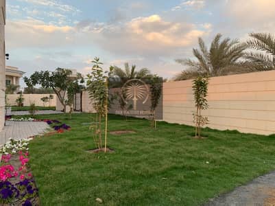 6 Bedroom Villa for Rent in Umm Suqeim, Dubai - Independent 6 BR villa Covered Olympic Pool Close to Burj Al Arab