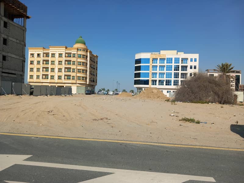 Residential land for sale on the street in Al Falah area in Sharjah G+4