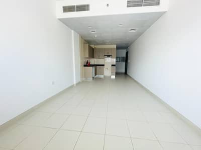 استوديو  للايجار في ديرة، دبي - شقة في الرقة ديرة 34000 درهم - 6760776