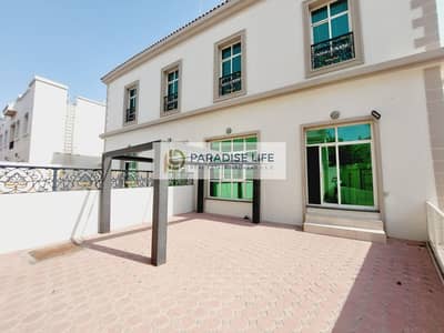 3 Bedroom Villa for Rent in Mirdif, Dubai - Spacious layout|Private entrance|Away flyzone