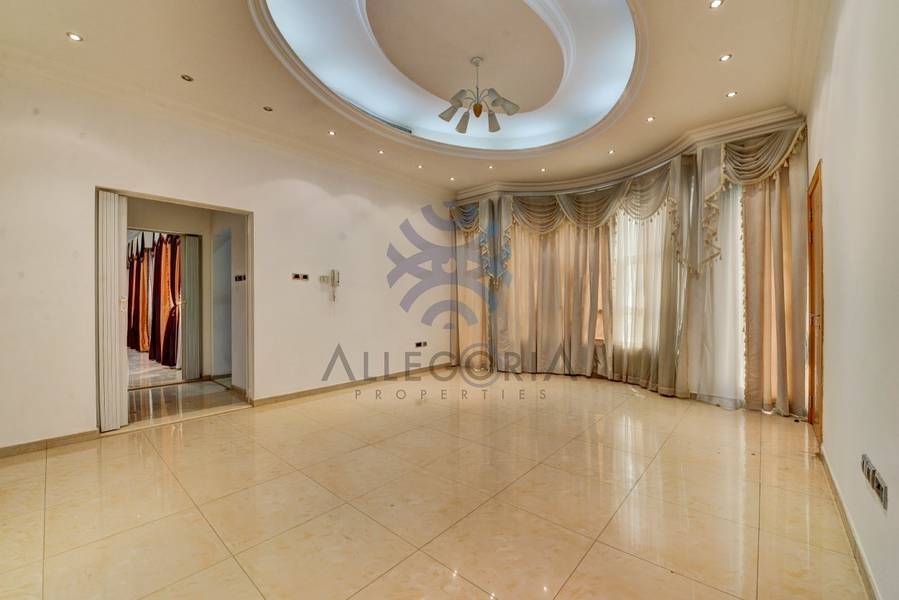 LUXURY villa 4bed+maid Al Barsha UNFURN