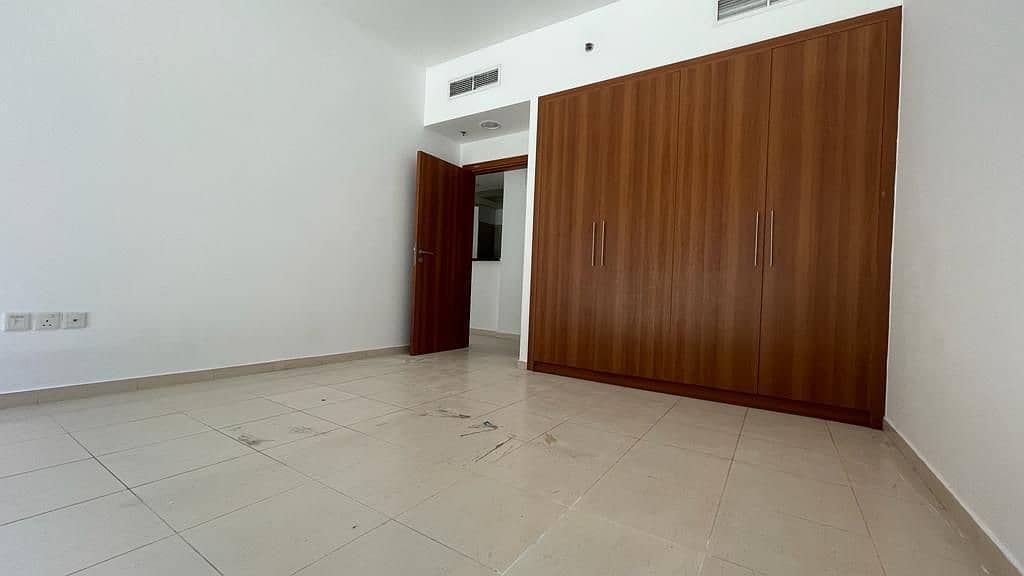شقة في أبراج سكاي كورتس،مجمع دبي ريزيدنس 1 غرفة 350000 درهم - 6711486
