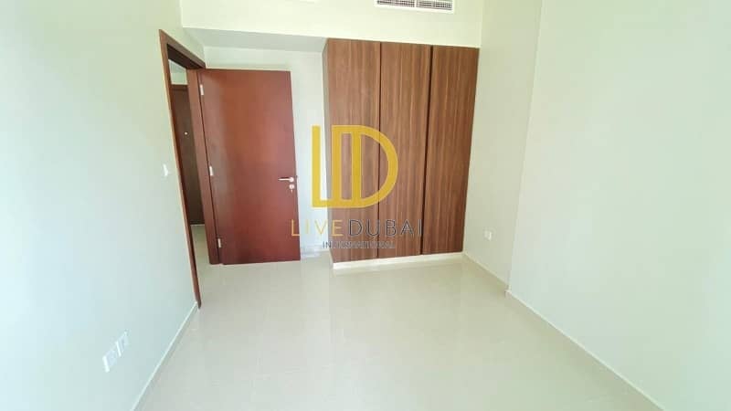 Vacant Soon | Higher Floor | Kitchen Equipped | Balcony and Parking