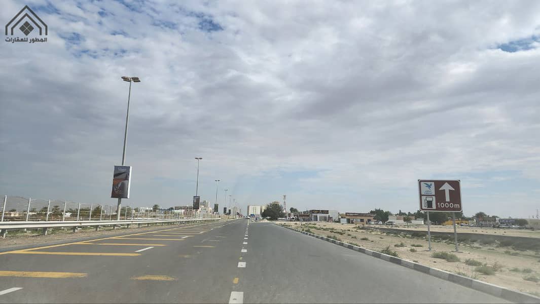 For sale a commercial residential land with an area of ​​40,000 feet - Umm Al Quwain - Al Salamah - Al Nakheila