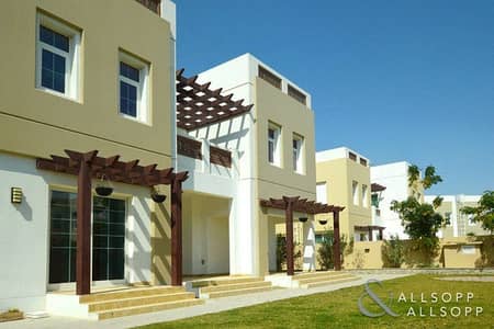 فیلا 4 غرف نوم للبيع في مدن، دبي - فیلا في راحات مدن 4 غرف 4600000 درهم - 6762606