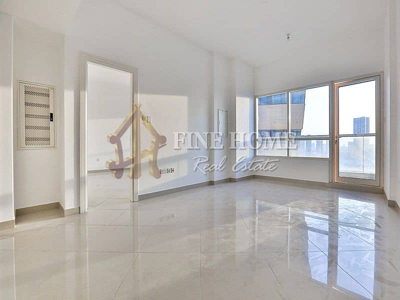 NO Commission/ Stunning 1MBR Apt with Sea View
