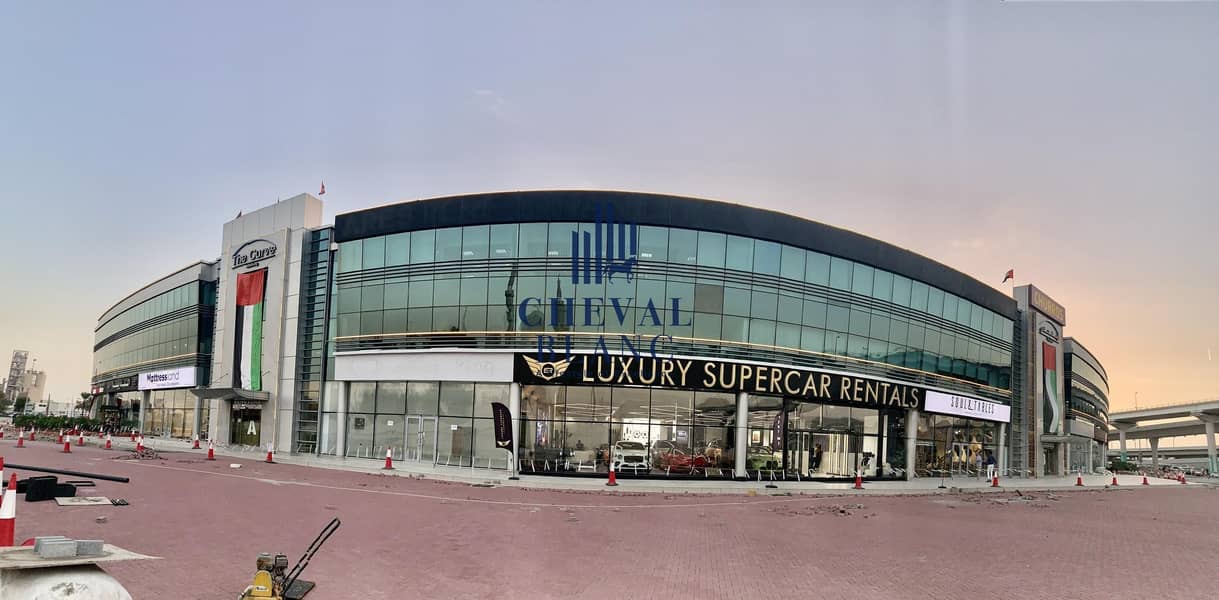 1 MONTH Free - Prime Location Showroom at main Sheikh Zayed Road
