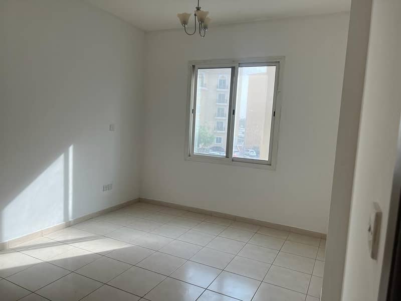 1BEDROOM READY TO MOVE APARTMENT IN EMIRATES CLUSTER