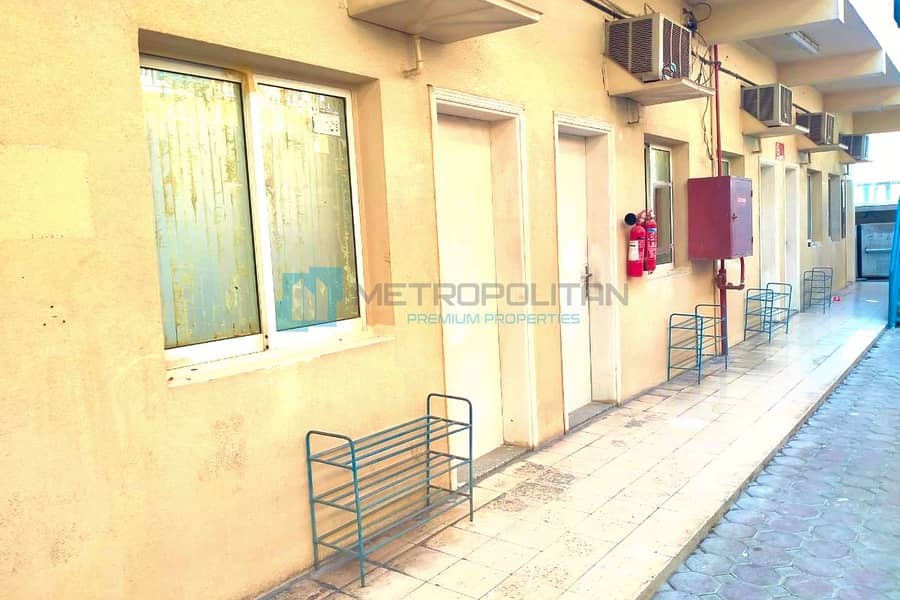 Labour Camp For Rent in Al Quoz 2 | 14 Rooms Available