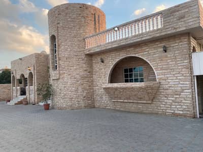 Three bedroom corner villa in Al Ramaqia