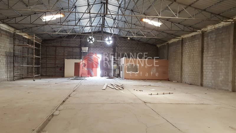 Big Warehouse for Storage- Easy Access to Main Road