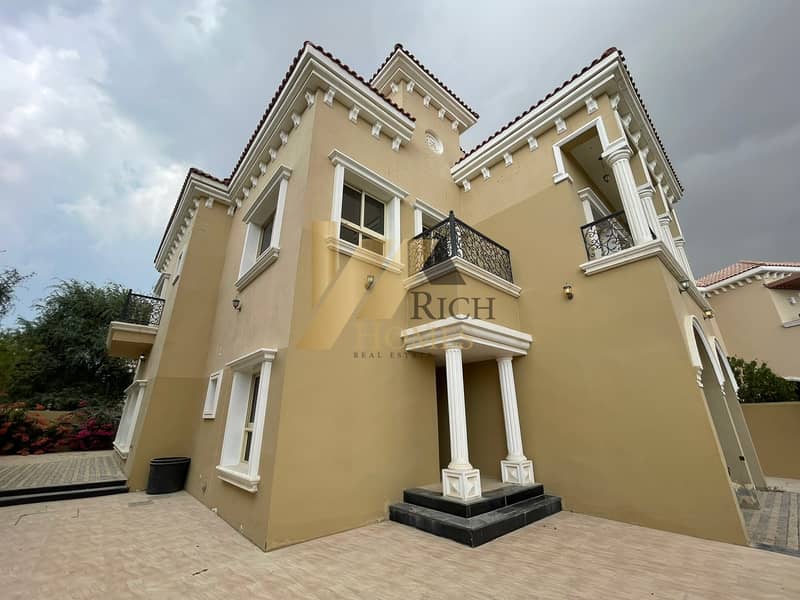 Outstanding Villa - 4 Bedrooms - Huge Garden - Vecant