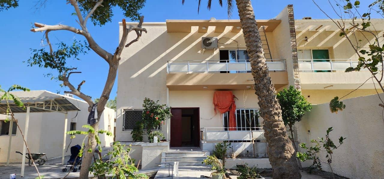 Avilable tow story villa for rent in al qadisiya