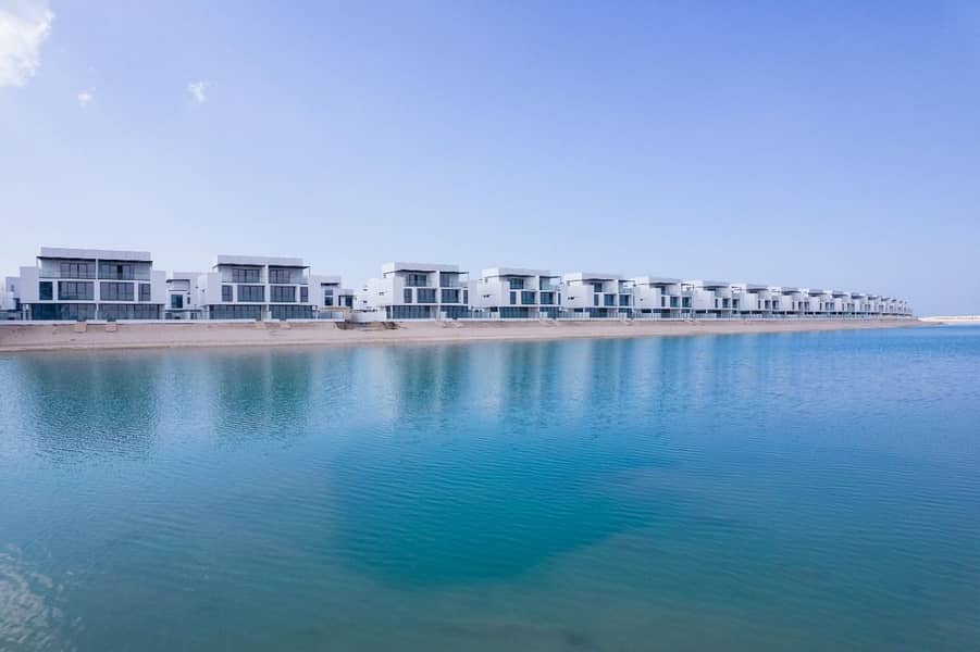 FREEHOLD LUXURY VILLA 5 BED - FULL SEA VIEW - LARGEST AREA - 2 YEARS PAYMENT PLAN -DELIVRY AFTER 6 MONTHS - GOLDEN VISA FREEHOLD LUXURY VILLA 5 BED - FULL SEA VIEW - LARGEST AREA - 2 YEARS PAYMENT PLAN -DELIVRY AFTER 6 MONTHS - GOLDEN VISA