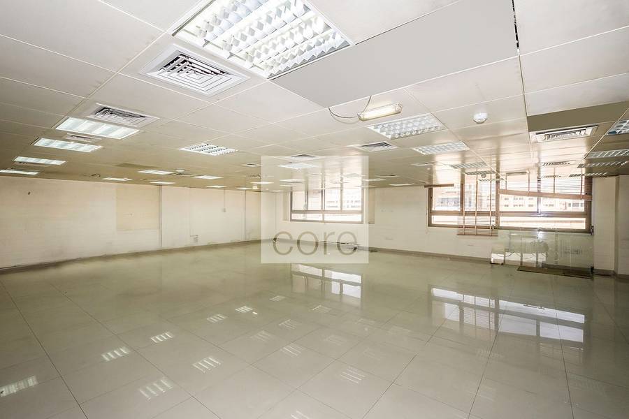 Fitted office w/out partition |Al Nahyan