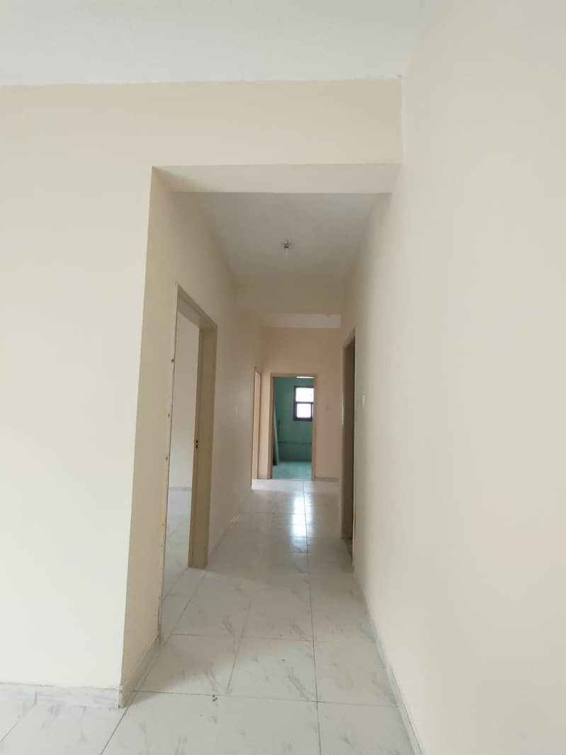 شقة في أبو شغارة 2 غرف 23999 درهم - 6730369