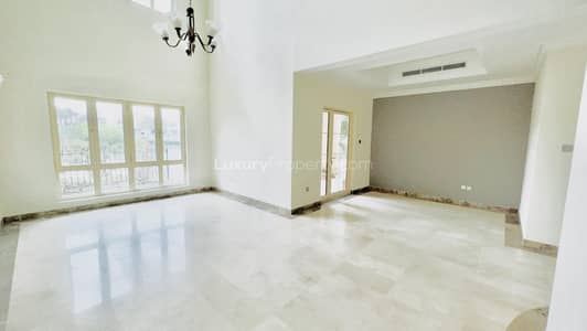 4 Bedroom Villa for Rent in Jumeirah Islands, Dubai - Exclusive | Large Plot | Lake Views | Ready Now