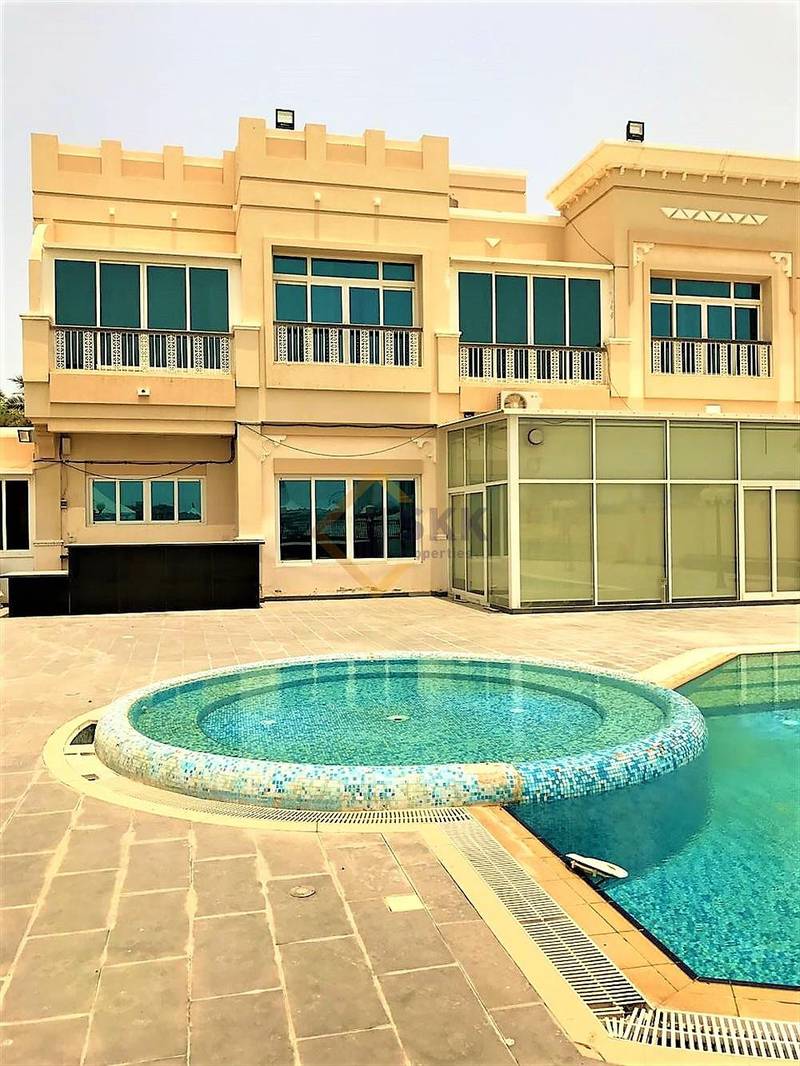 5 Br Villa with Pvt Beach Access on Sale