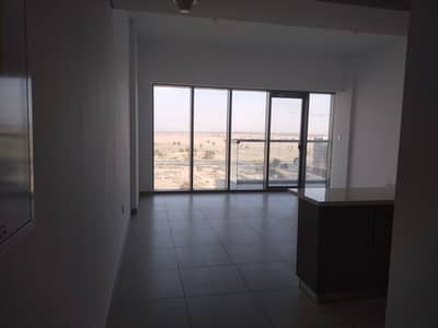 1 Bedroom Apartment for Rent in Dubai Science Park, Dubai - spacious lake view 1b/r with balcony for rent vacant unit