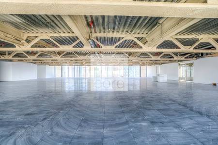 High full floor office available in Index High full floor office available in Index