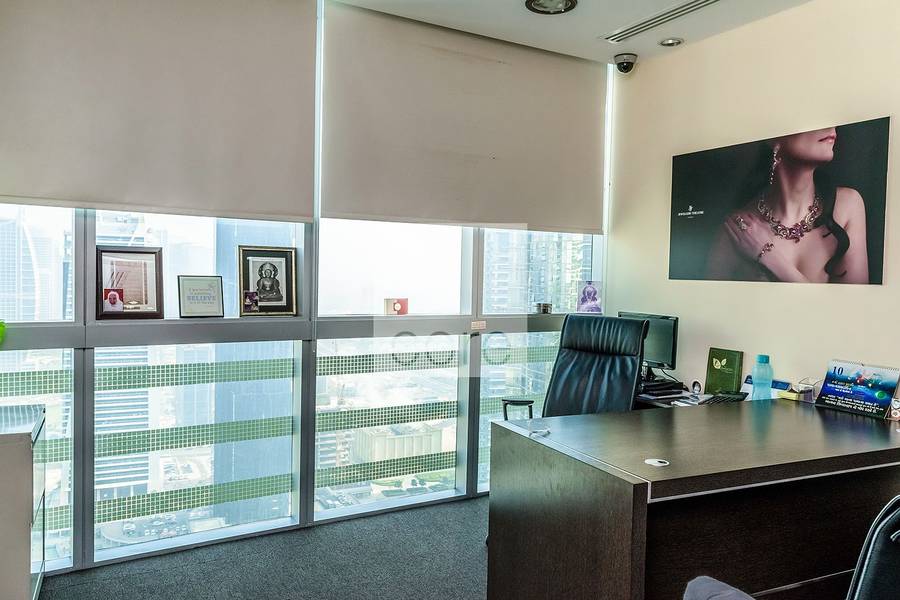Fully fitted and furnished office| Almas