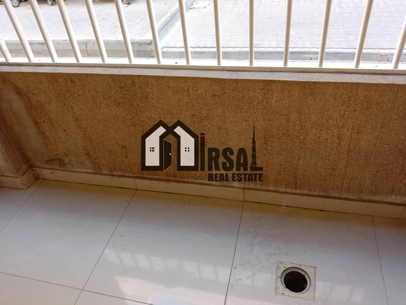 FRONT ON LULU HYPER MARKET •• 1BR JUST 23K RENT WITH BALCONY •• GOOD LOCATION