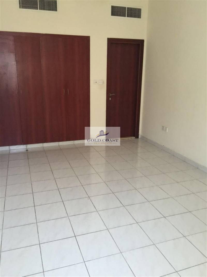 1BR with Balcony in Morocco Cluster International City