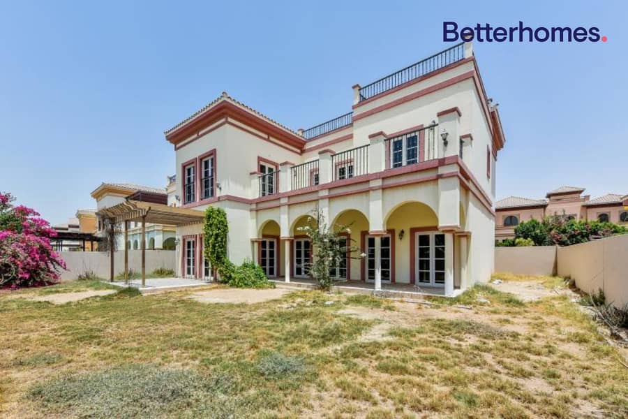 Large Plot | 4 Bedroom Villa | Single Row