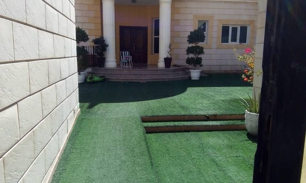 RPIAVTE ENTRANCE WITH YARD 3 BED ROOM WITH SALAH IN MBZ