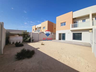 3 Bedroom Villa for Sale in Al Samha, Abu Dhabi - High End Finishing | Middle Unit | Gated Community