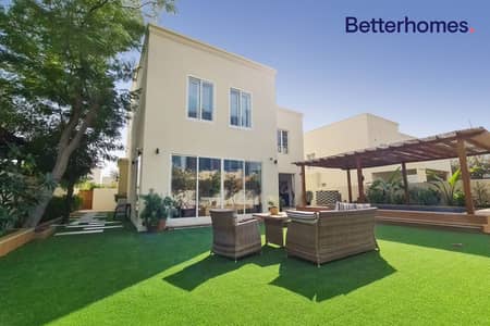 4 Bedroom Villa for Sale in The Meadows, Dubai - Fully Upgraded | Exclusive | Skyline View
