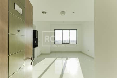 1 Bedroom Flat for Sale in Business Bay, Dubai - Bright and Spacious | Burj and Canal View