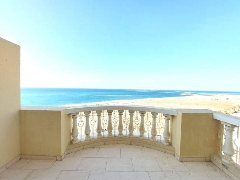 High Floor| Sea view I Well Maintained 2 Bed room