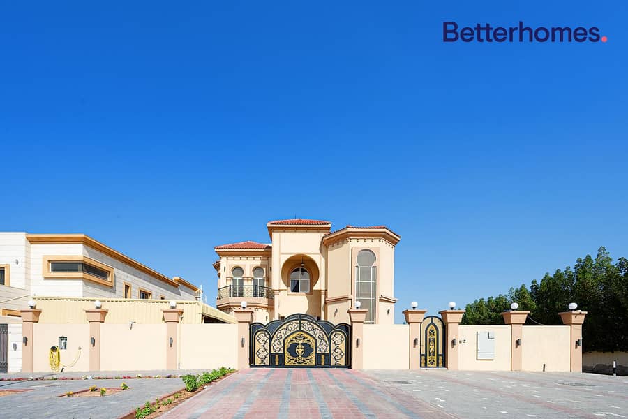 Spacious | 7 Beds Villa | Elevator | Maids Room Spacious | 7 Beds Villa | Elevator | Maids Room