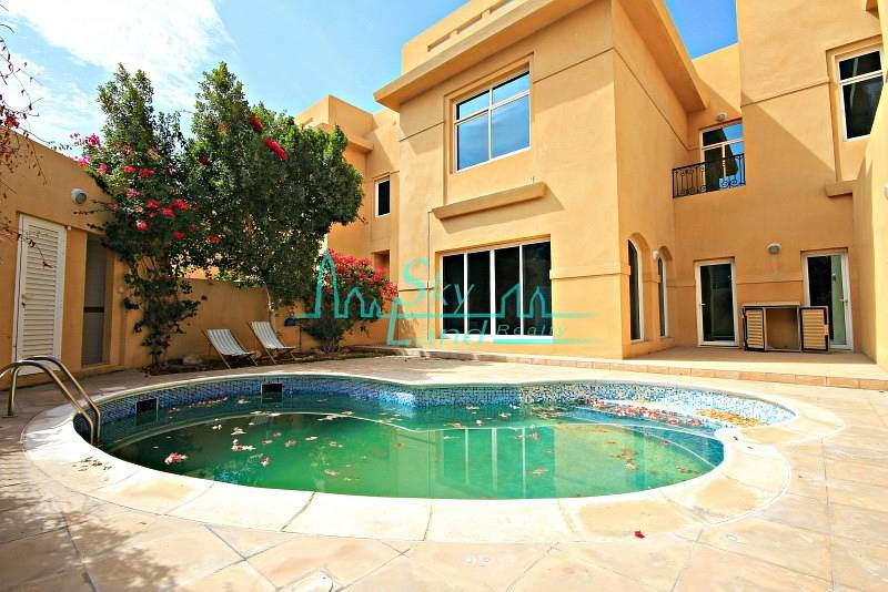 HIGH QUALITY 5BR+MAID'S SEMI DETACHED VILLA WITH PRIVATE POOL IN UMM SUQEIM 3