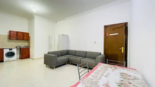 1 Bedroom Apartment for Rent in Al Mushrif, Abu Dhabi - Furnished 1 Bedroom Flat W/ Balcony For Short Term/Long Term Rental W/ Free Parking  Next to Novotel Hotel in Mushrif.