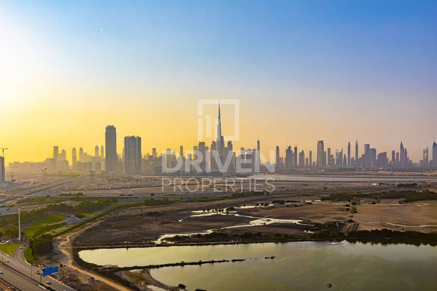 Burj Khalifa View | Chiller Free | Maid's Room