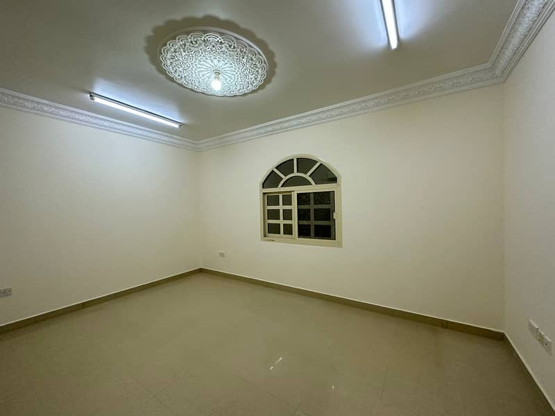 Квартира в Аль Шамха, 1 спальня, 33000 AED - 6787540