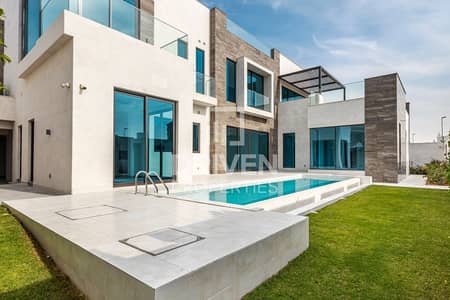 7 Bedroom Villa for Sale in Pearl Jumeirah, Dubai - Unique & Modern Layout with Lavish Space