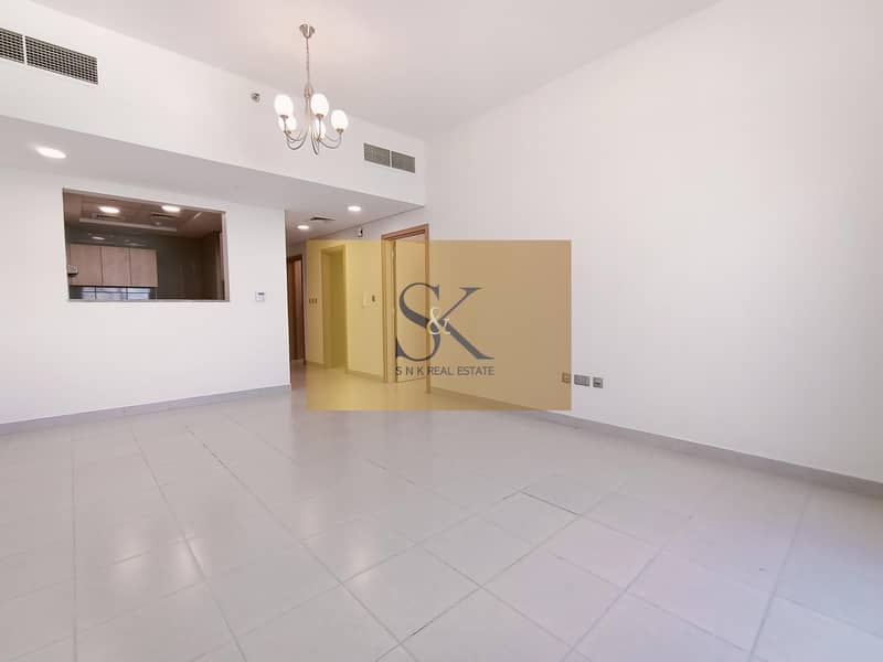 2 Month Free _ Spacious 1br _ with Lundary Room_