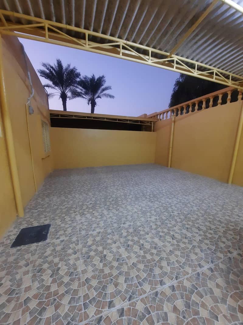 LOCAL ELECTRICITY LIKE NEW  BIG VILLA 3 BEDROOM  HALL MAJLIS MAID ROOM HOSH WITHOUT CONTRACT. .
