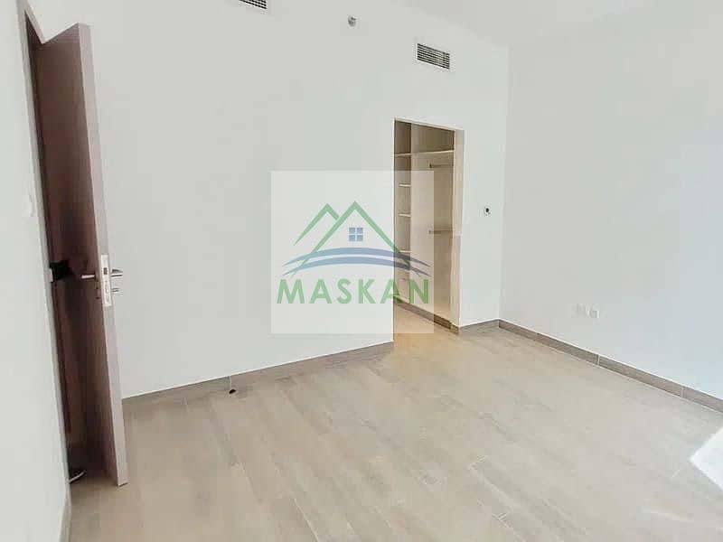 Amazing 3 Bedroom + Maid\'s Room Apartment | Move-in Ready  | Call us now!
