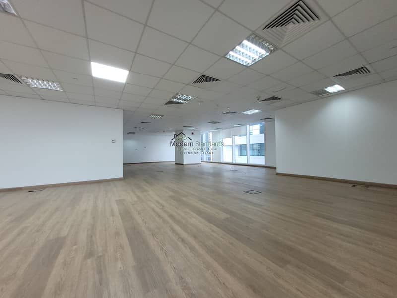 Fitted Office|  Wooden Floor | Close by Metro | SZR