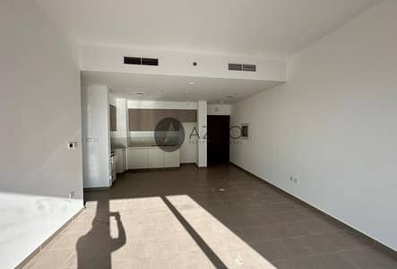 شقة 1 غرفة نوم للايجار في دبي هيلز استيت، دبي - منظر على حمام السباحة | مبرد مجاني | جاهز للسكن