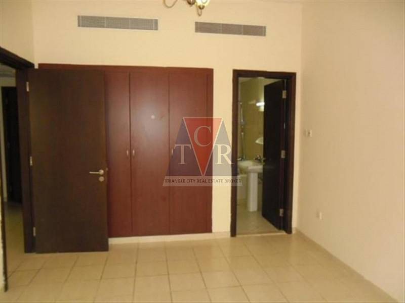 Super Deal: 1 bedroom With Balcony in Emirates Cluser