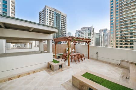 تاون هاوس 5 غرف نوم للايجار في دبي مارينا، دبي - Rooftop balcony
